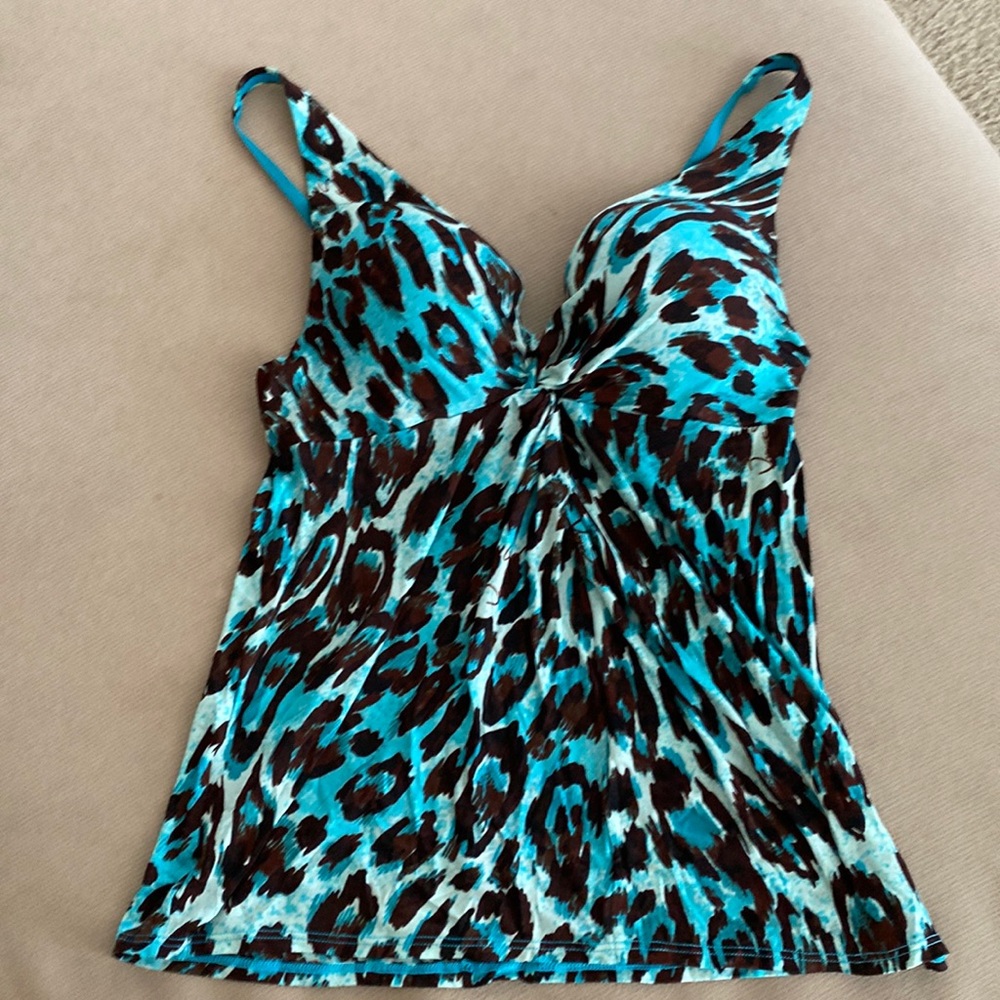 Victoria’s Secret 34B Push-up Camisole Tank Top